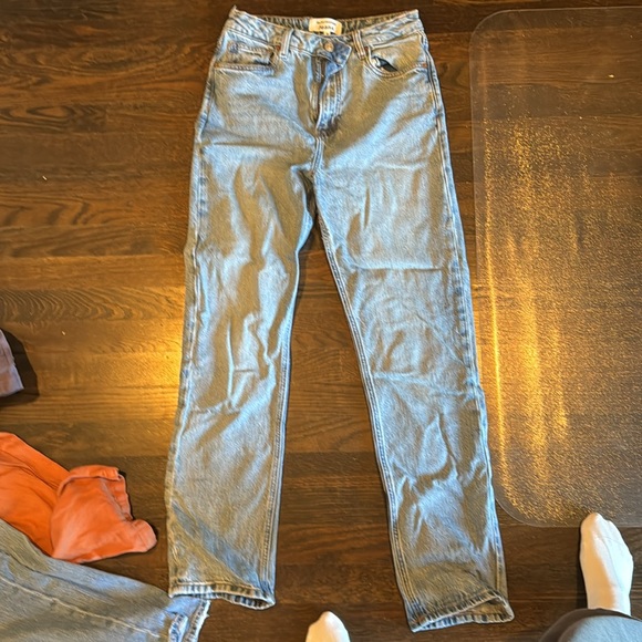 Reformation Liza Straight Jeans in Malta - Picture 2 of 3